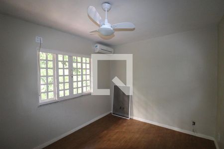 Quarto 2 de casa de condomínio para alugar com 2 quartos, 62m² em Maria Paula, São Gonçalo