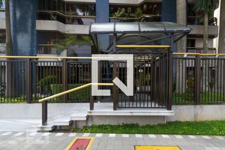 Apartamento para alugar com 176m², 4 quartos e 3 vagas Apartamento para alugar com 176m², 4 quartos e 3 vagasEntrada