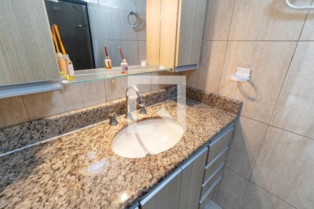 Apartamento à venda com 87m², 3 quartos e 2 vagasBanheiro Social