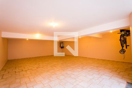 Casa à venda com 253m², 3 quartos e 3 vagas Casa à venda com 253m², 3 quartos e 3 vagasGaragem