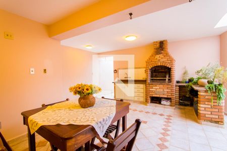 Casa à venda com 253m², 3 quartos e 3 vagas Casa à venda com 253m², 3 quartos e 3 vagasEspaço gourmet