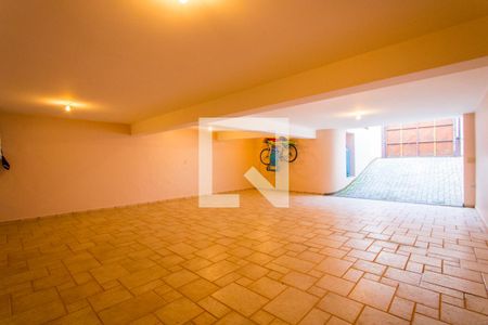 Casa à venda com 253m², 3 quartos e 3 vagas Casa à venda com 253m², 3 quartos e 3 vagasGaragem