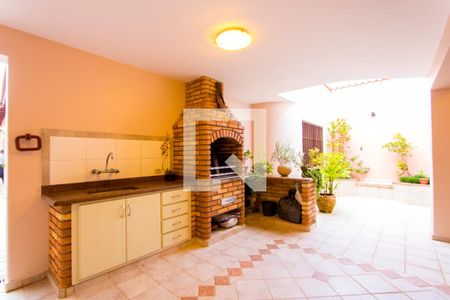 Casa à venda com 253m², 3 quartos e 3 vagas Casa à venda com 253m², 3 quartos e 3 vagasEspaço gourmet