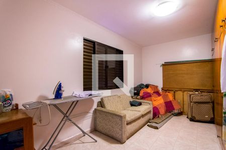 Casa à venda com 253m², 3 quartos e 3 vagas Casa à venda com 253m², 3 quartos e 3 vagasQuarto de serviço