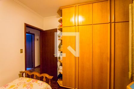 Casa à venda com 253m², 3 quartos e 3 vagas Casa à venda com 253m², 3 quartos e 3 vagasQuarto 3