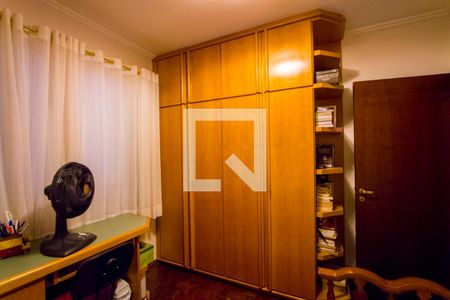 Casa à venda com 253m², 3 quartos e 3 vagas Casa à venda com 253m², 3 quartos e 3 vagasQuarto 2