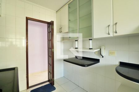 Apartamento para alugar com 64m², 2 quartos e 2 vagasCozinha