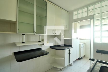 Apartamento para alugar com 64m², 2 quartos e 2 vagasCozinha