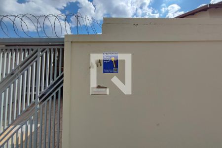 Casa à venda com 600m², 5 quartos e 5 vagasPLACA INSTALADA NA FACHADA