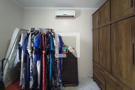 Casa à venda com 600m², 5 quartos e 5 vagasQuarto 4