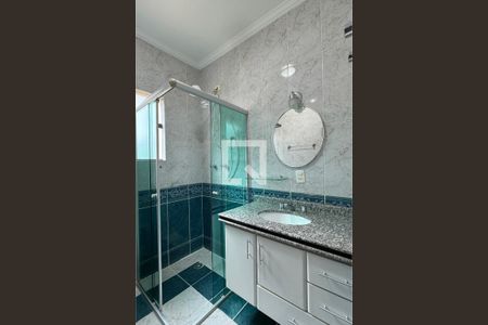 Casa de condomínio para alugar com 480m², 4 quartos e 6 vagasBanheiro da Suíte 3