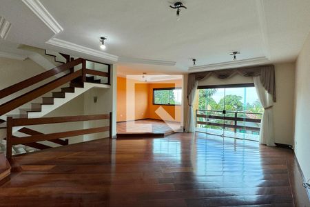 Sala de casa de condomínio para alugar com 4 quartos, 480m² em Residencial Morada das Estrelas (aldeia da Serra), Barueri