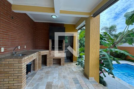 Casa de condomínio para alugar com 480m², 4 quartos e 6 vagasChurrasqueira