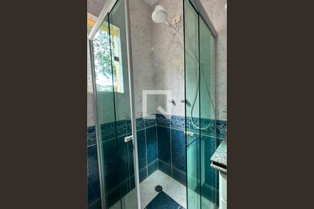 Casa de condomínio para alugar com 480m², 4 quartos e 6 vagasBanheiro da Suíte 4
