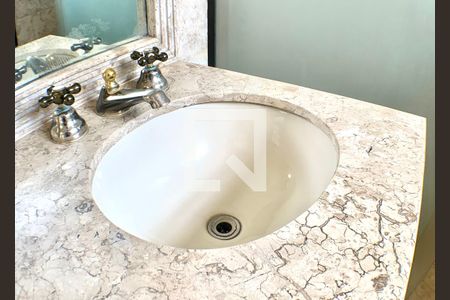 Apartamento à venda com 270m², 4 quartos e 4 vagasBanheiro da Suite 2