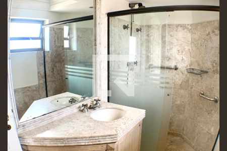 Apartamento à venda com 270m², 4 quartos e 4 vagasBanheiro da Suite 2