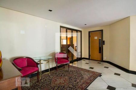 Apartamento à venda com 270m², 4 quartos e 4 vagasHall social