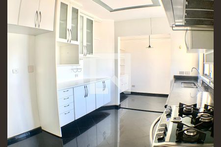 Apartamento à venda com 270m², 4 quartos e 4 vagasCozinha