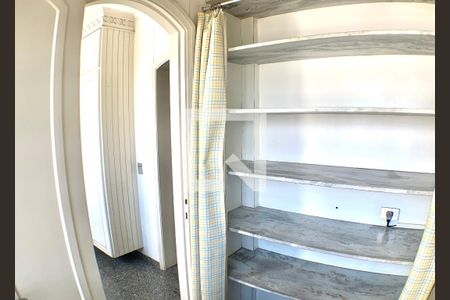 Apartamento à venda com 270m², 4 quartos e 4 vagasDespensa