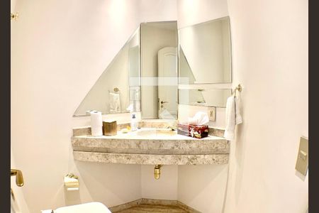 Apartamento à venda com 270m², 4 quartos e 4 vagasLavabo