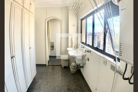 Apartamento à venda com 270m², 4 quartos e 4 vagasÁrea de Serviço