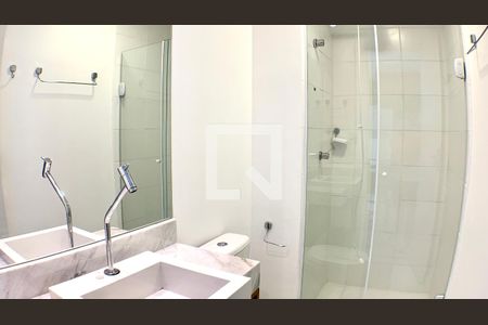 Banheiro de apartamento para alugar com 1 quarto, 30m² em Vila Monumento, São Paulo