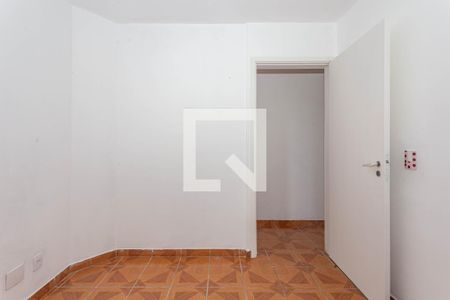 Quarto 1 de apartamento para alugar com 2 quartos, 55m² em Vila Liviero, São Paulo