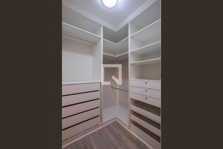 Suíte - Closet de apartamento para alugar com 3 quartos, 107m² em Pinheiros, São Paulo