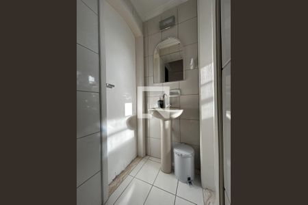 Casa à venda com 250m², 8 quartos e 2 vagasBanheiro 1 e 2