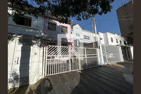Casa à venda com 250m², 8 quartos e 2 vagasFachada