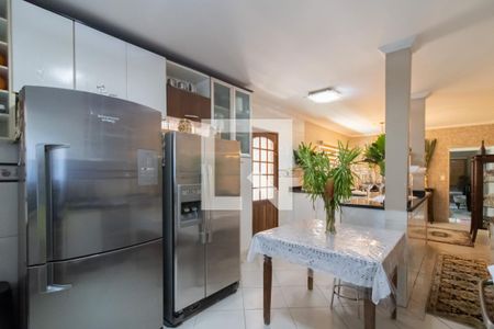 Casa para alugar com 280m², 4 quartos e 2 vagasCozinha
