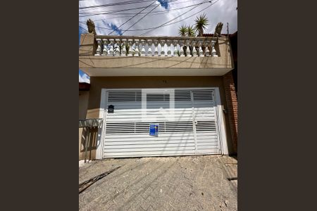 Casa para alugar com 280m², 4 quartos e 2 vagasFachada