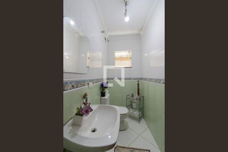 Casa para alugar com 280m², 4 quartos e 2 vagasLavabo