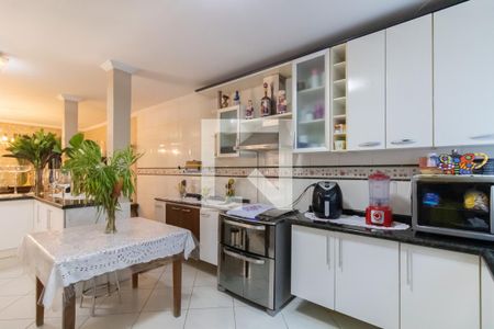Casa para alugar com 280m², 4 quartos e 2 vagasCozinha