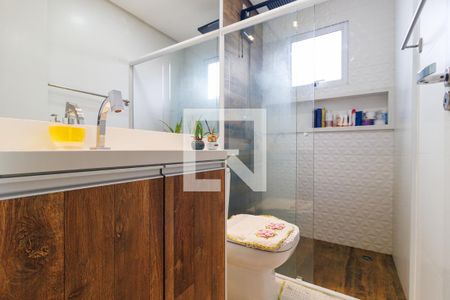 Apartamento à venda com 200m², 3 quartos e 3 vagas Apartamento à venda com 200m², 3 quartos e 3 vagasBanheiro da Suíte 1