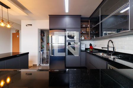 Apartamento à venda com 200m², 3 quartos e 3 vagas Apartamento à venda com 200m², 3 quartos e 3 vagasCozinha