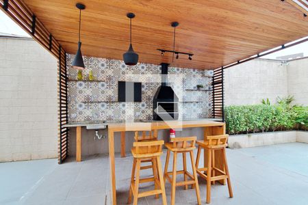 Apartamento à venda com 200m², 3 quartos e 3 vagas Apartamento à venda com 200m², 3 quartos e 3 vagasÁrea comum - Churrasqueira