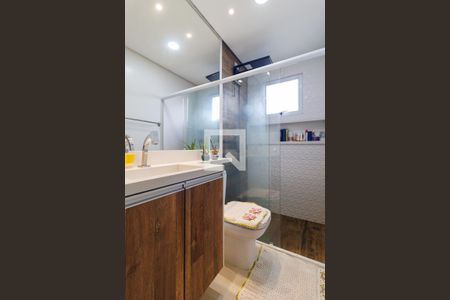Apartamento à venda com 200m², 3 quartos e 3 vagas Apartamento à venda com 200m², 3 quartos e 3 vagasBanheiro da Suíte 1