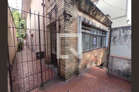 Casa para alugar com 285m², 3 quartos e 2 vagasCorredor