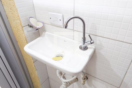 Banheiro da suíte de casa para alugar com 2 quartos, 0m² em Paulicéia, São Bernardo do Campo