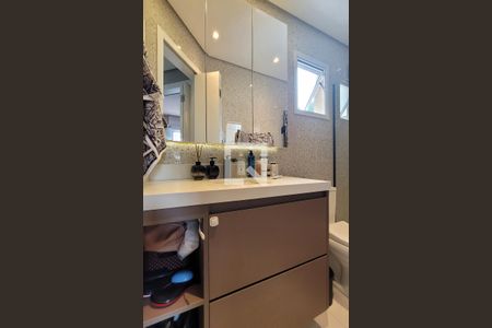 Apartamento à venda com 98m², 2 quartos e 1 vaga Apartamento à venda com 98m², 2 quartos e 1 vagaBanheiro