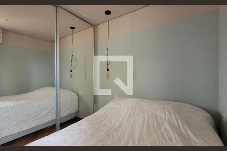 Quarto de apartamento à venda com 2 quartos, 98m² em Vila Pinheirinho, Santo André