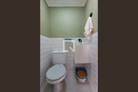 Apartamento à venda com 98m², 2 quartos e 1 vaga Apartamento à venda com 98m², 2 quartos e 1 vagaBanheiro