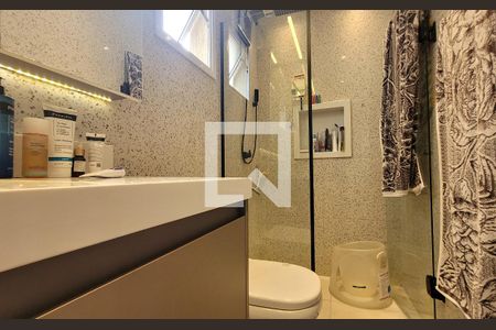 Apartamento à venda com 98m², 2 quartos e 1 vaga Apartamento à venda com 98m², 2 quartos e 1 vagaBanheiro