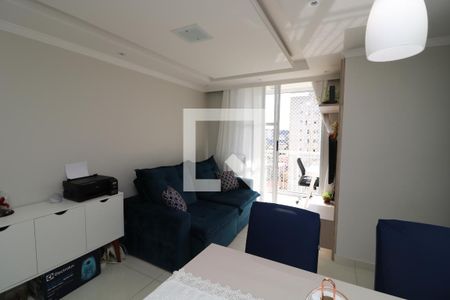 Sala de apartamento para alugar com 3 quartos, 60m² em Jardim Vila Formosa, São Paulo