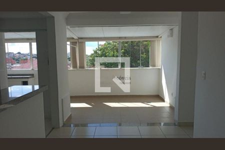 Apartamento à venda com 3 quartos, 94m² em Heliópolis, Belo Horizonte