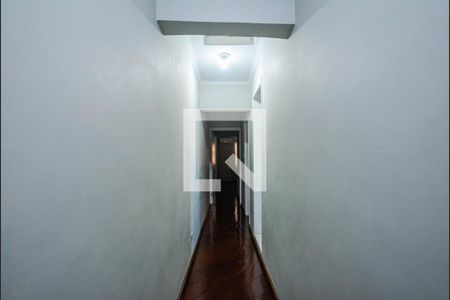Corredor de casa para alugar com 3 quartos, 211m² em Vila Camilopolis, Santo André