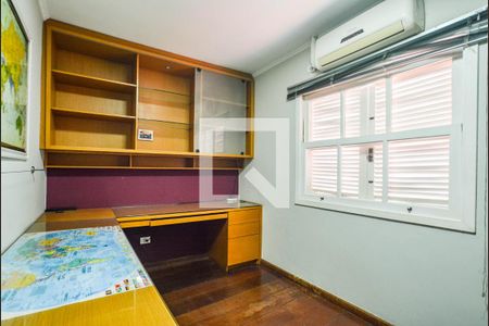 Quarto 1 de casa para alugar com 3 quartos, 211m² em Vila Camilopolis, Santo André