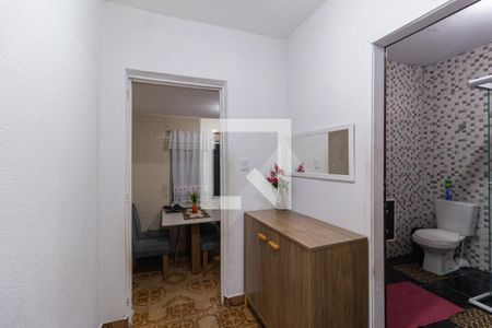 Casa à venda com 213m², 3 quartos e 2 vagas Casa à venda com 213m², 3 quartos e 2 vagasCorredor interno