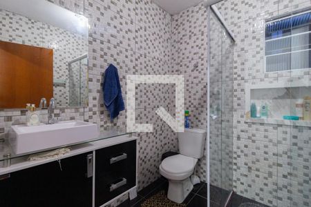 Casa à venda com 213m², 3 quartos e 2 vagas Casa à venda com 213m², 3 quartos e 2 vagasBanheiro